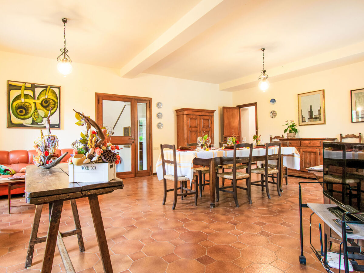 Montebello, maison 250 m² piscine à Città di Castello - Photo 8