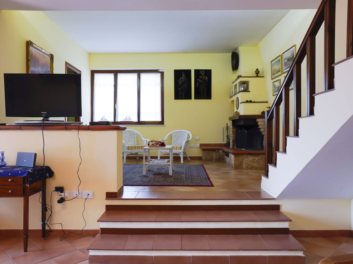 Villa Sunny à Itri – piscine, parc 1 200 m² et vue jardin - Photo 11