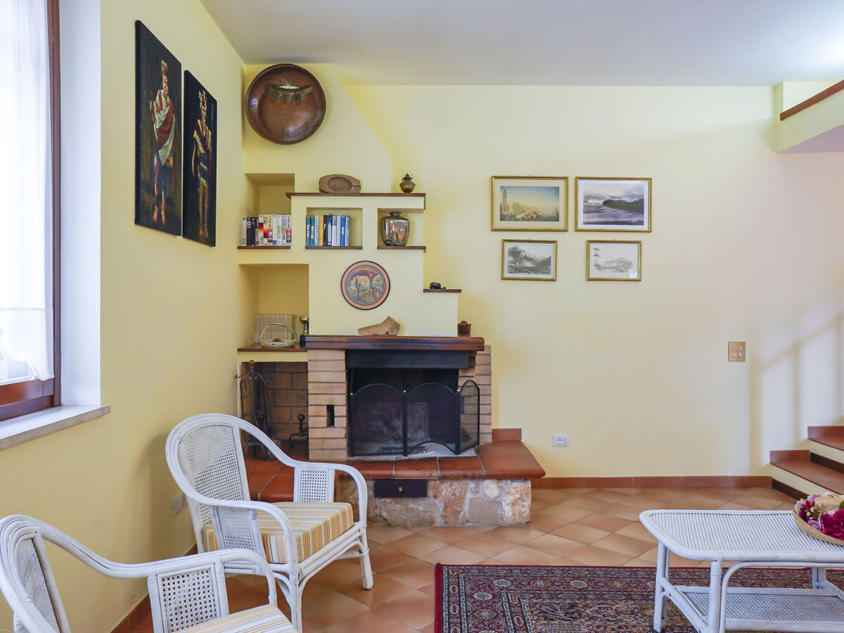 Villa Sunny à Itri – piscine, parc 1 200 m² et vue jardin - Photo 12