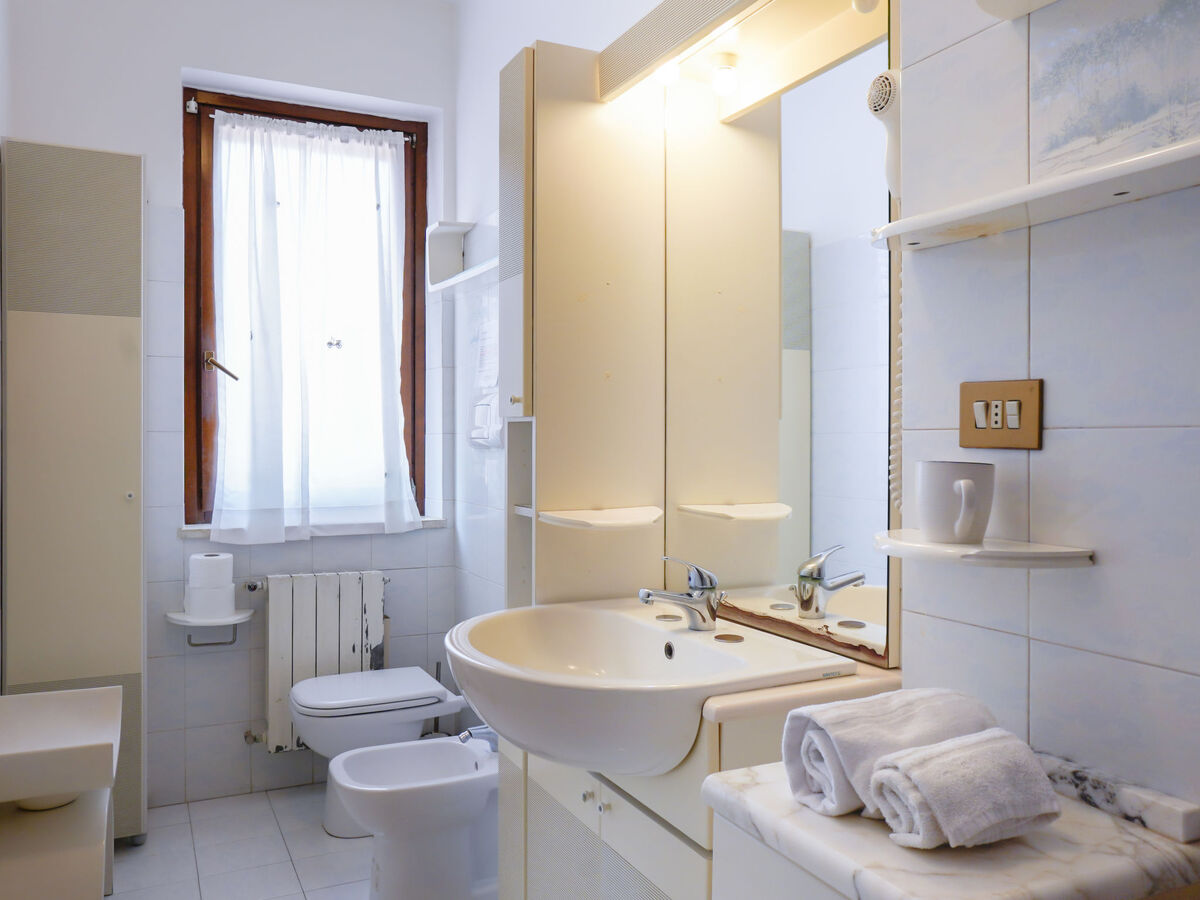 Villa Sunny à Itri – piscine, parc 1 200 m² et vue jardin - Photo 23
