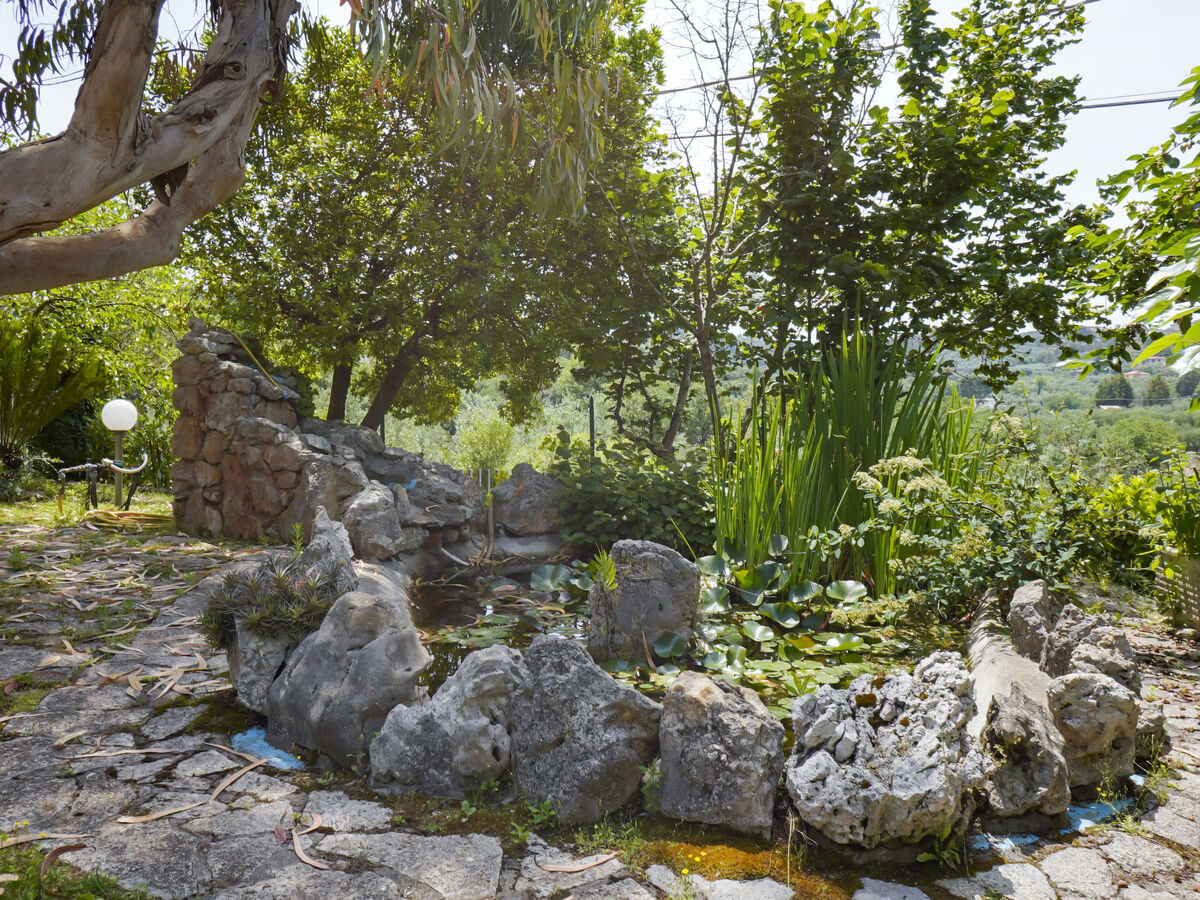Villa Sunny à Itri – piscine, parc 1 200 m² et vue jardin - Photo 34