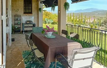 Maison 6 personnes avec piscine à Saint-Laurent-du-Verdon : photo 3