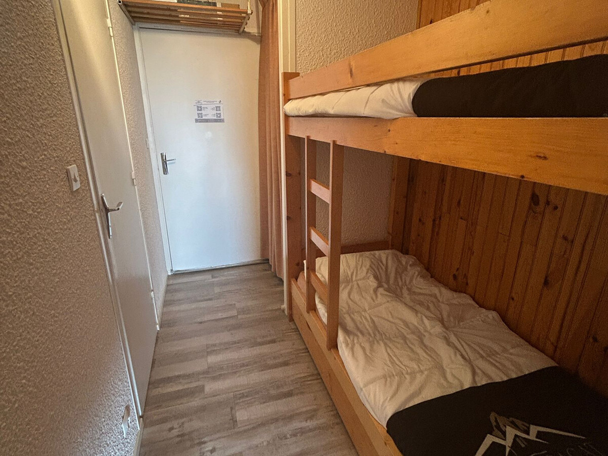 Studio Super Besse, balcon sud vue pistes et lac - Photo 4