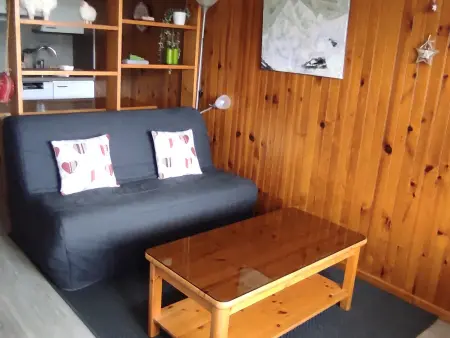 Studio 26 m² Super Besse, balcon sud à 100 m des pistes : photo 7