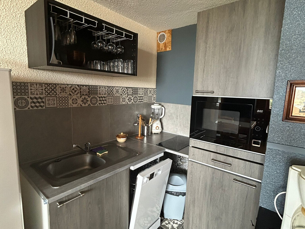 Studio 26 m² Centre Super-Besse, balcon lac et pistes - Photo 3