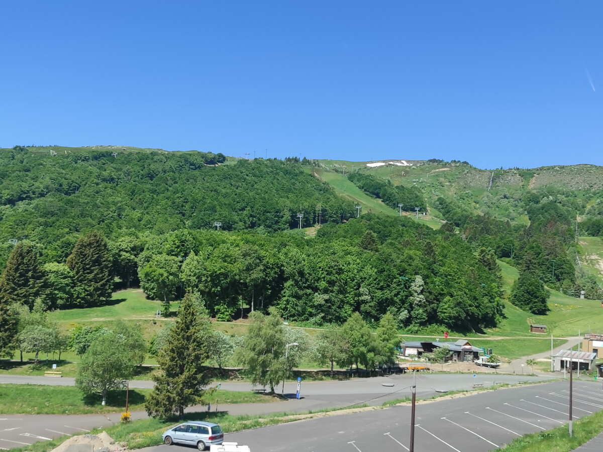 Studio 26 m² Centre Super-Besse, balcon lac et pistes - Photo 8
