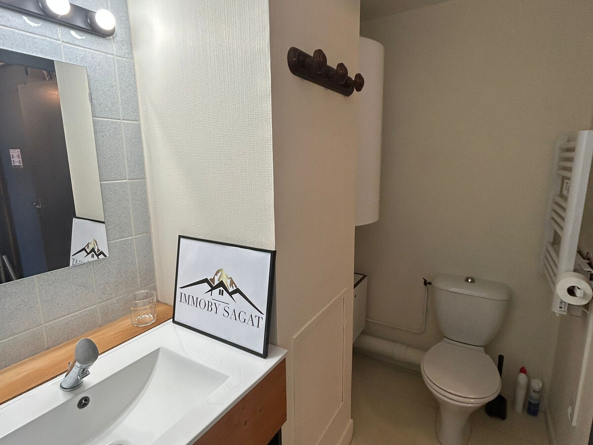 Studio 26 m² Centre Super-Besse, balcon lac et pistes - Photo 10