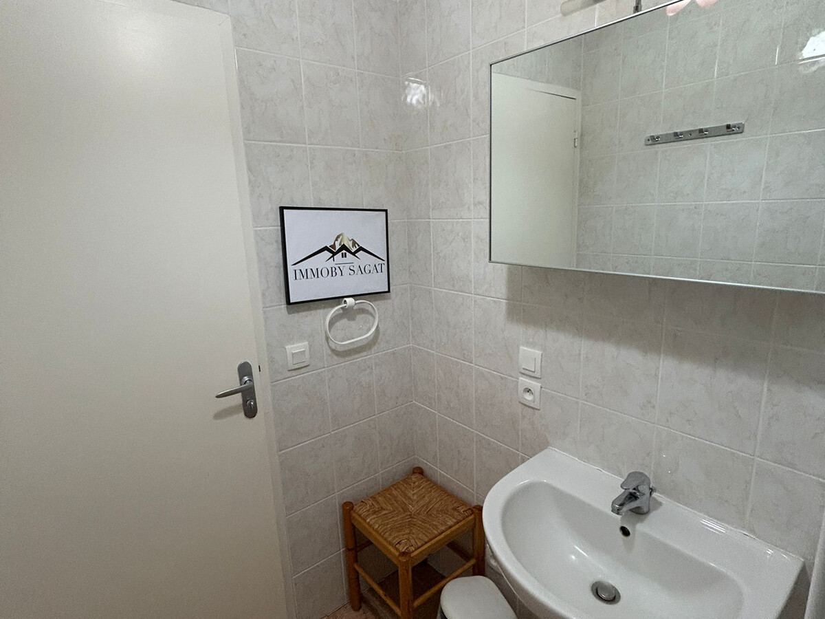 Appart 6 pers, parking privé, vue lac et pistes - Photo 8