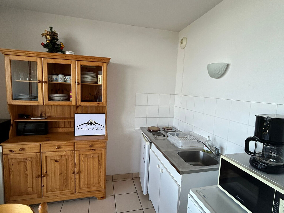 Appart 6 pers, parking privé, vue lac et pistes - Photo 9