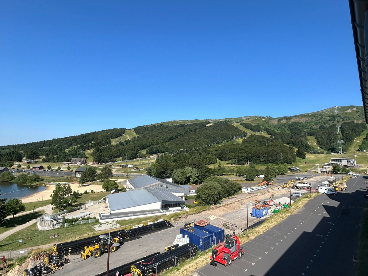 Appart 6 pers, parking privé, vue lac et pistes - Photo 13