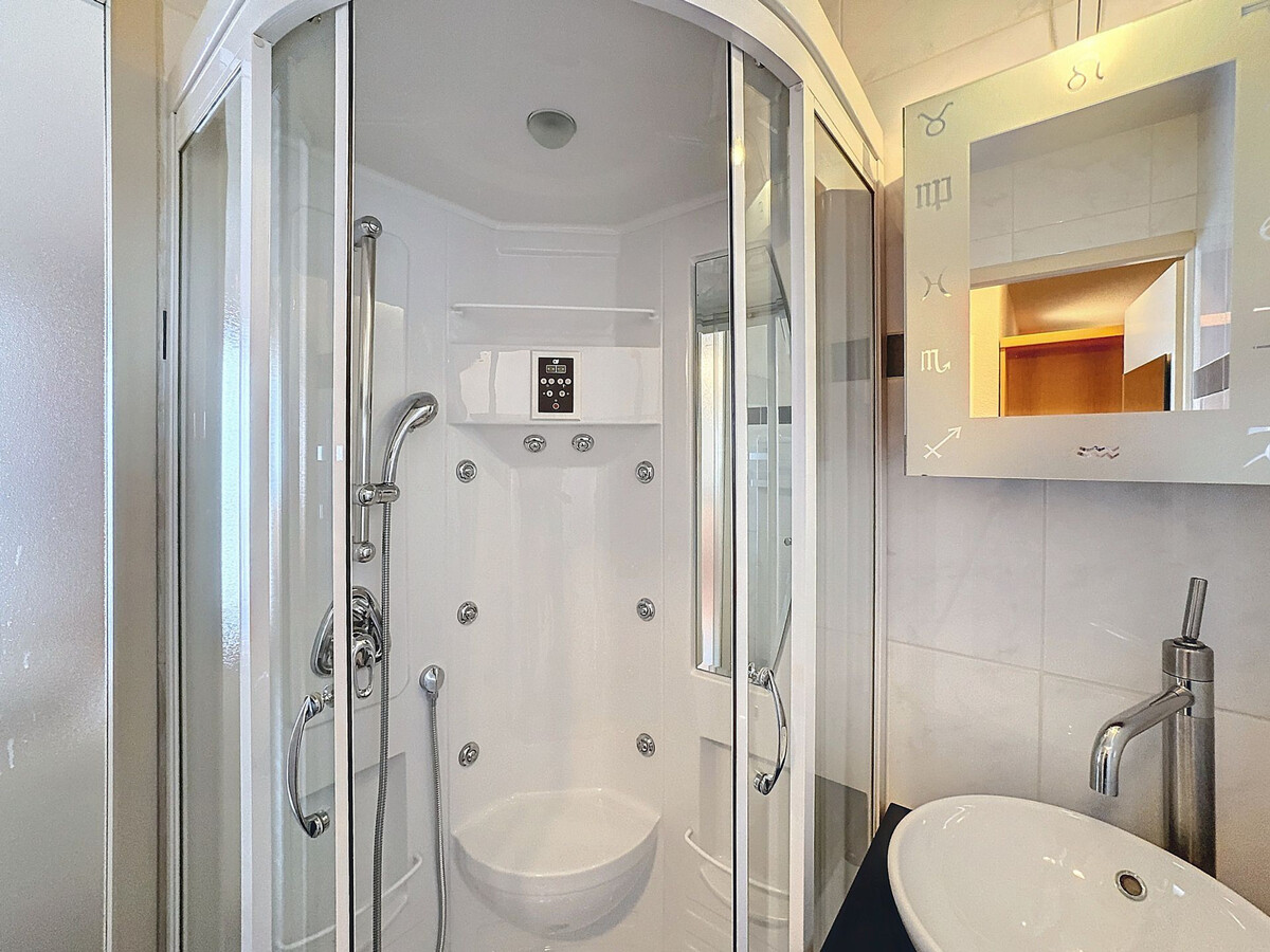 Studio cabine 4 pers, animaux admis, parking, Appartement 4 personnes à Les Menuires - Photo 11