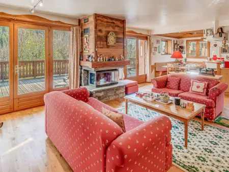 Location chalet à Champagny en Vanoise, Chalet spacieux à Champagny - 8 pers, 4 ch, Wi-Fi, Parking