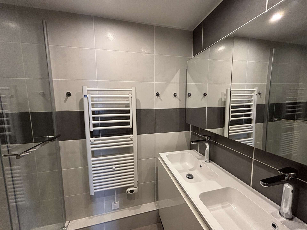 Appartement rénové 6 pers., 150 m des pistes à Auris - Photo 7
