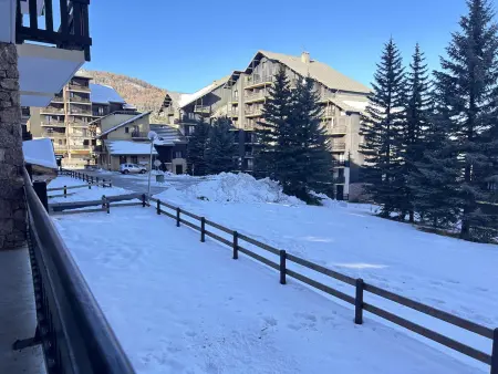 Studio cabine 4 pers. skis aux pieds au centre de Risoul : photo 14
