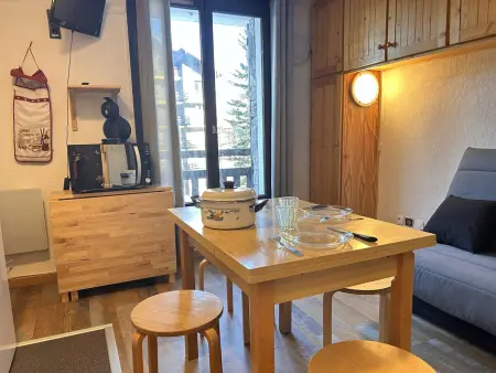 Studio cabine 4 pers. skis aux pieds au centre de Risoul : photo 18