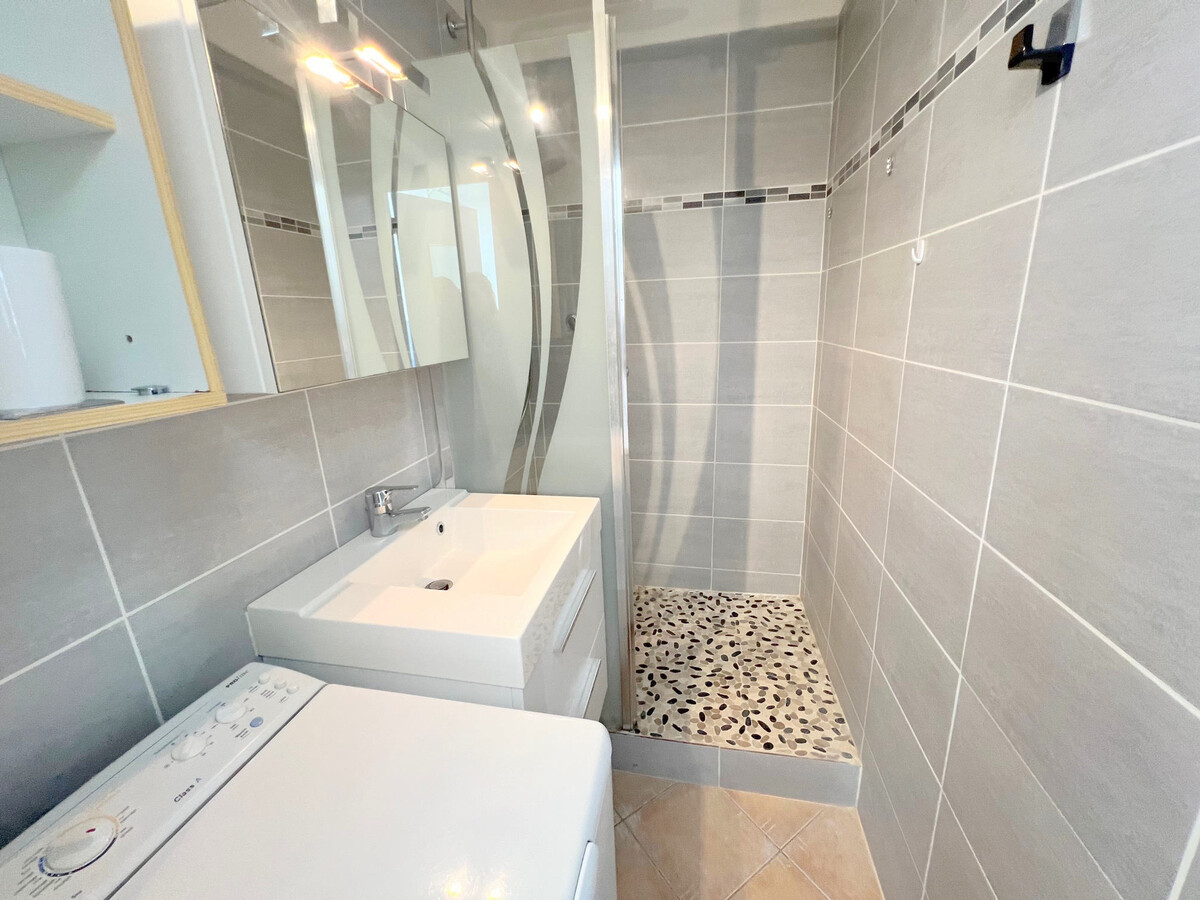 Studio climatisé vue mer, parking privé à Cap d'Agde - Photo 8