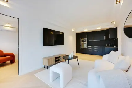 Location appartement à Suresnes, Charmant apt avec clim et balcon -2BR-4P- Suresnes