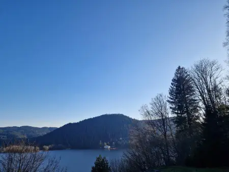 Gîte Gérardmer 4 pers. : vue ski, garage et jardin : photo 16