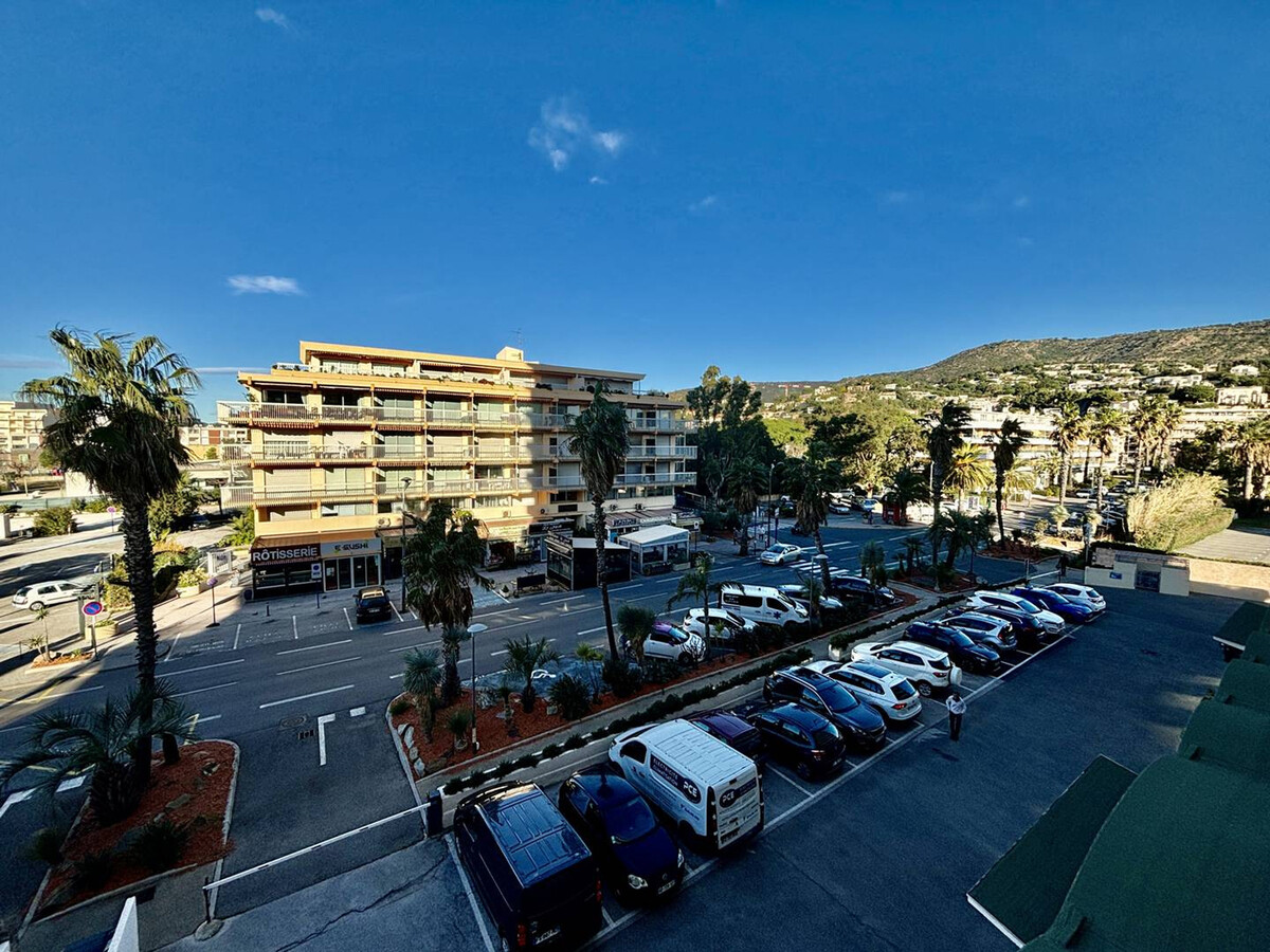 Appartement 2 chambres front de mer au Lavandou - Photo 23