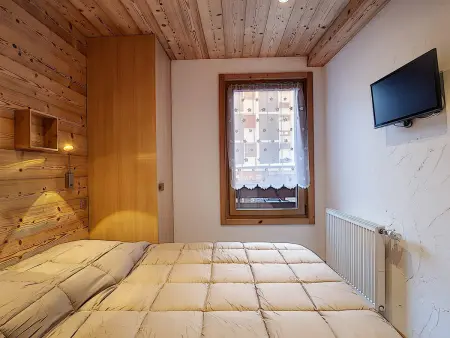 Appartement 31 m² La Clusaz, balcon Sud et casier à skis : photo 6