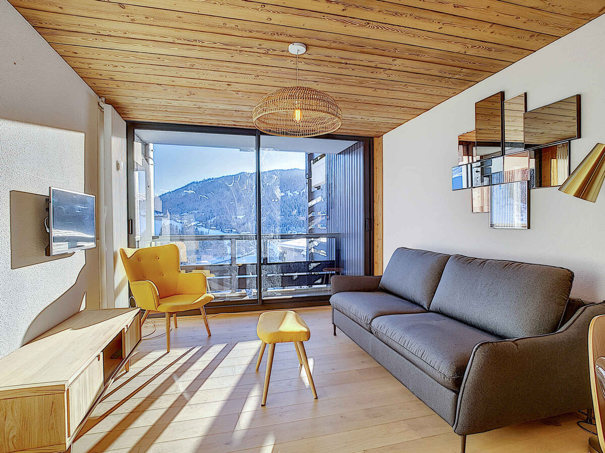 Appartement 6 pers La Clusaz, balcon sud, casier à skis - Photo 2