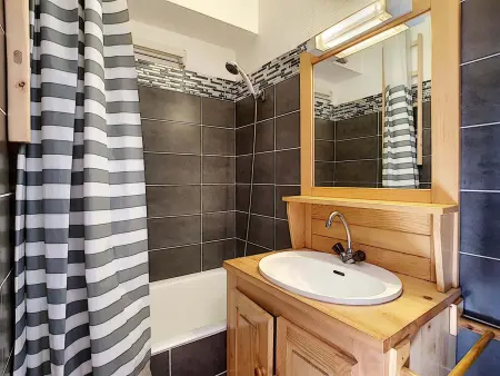 Appartement 6 pers La Clusaz, balcon Sud, 2e étage : photo 6