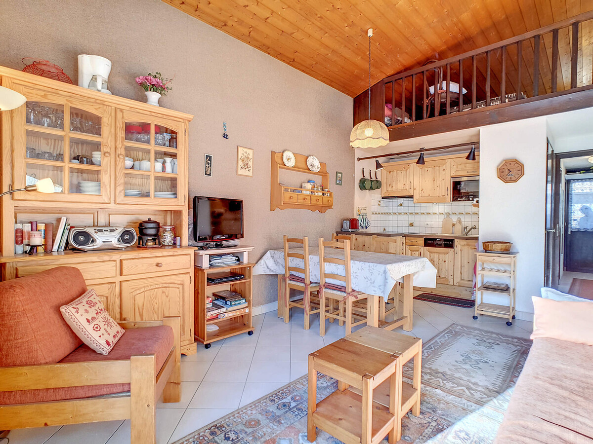 Appartement cabine 4 pers avec mezzanine à La Clusaz - Photo 3
