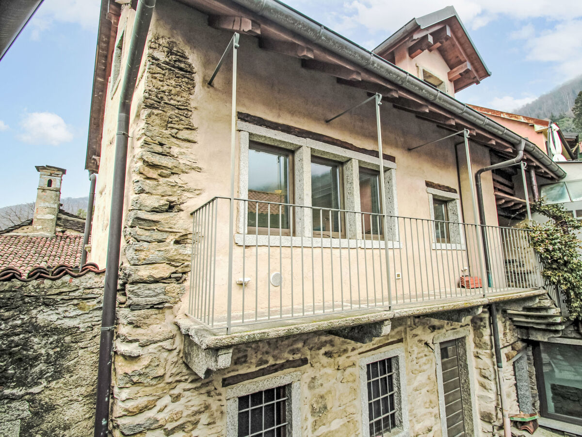 Casa dei Gelsomini – maison rustique à Mergozzo sur 2 niveaux - Photo 3