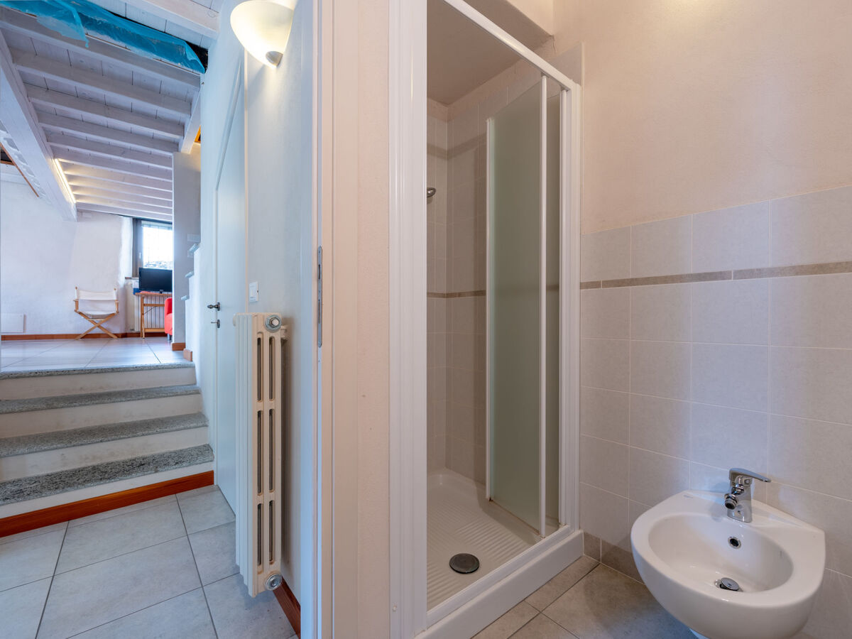 Casa dei Gelsomini – maison rustique à Mergozzo sur 2 niveaux - Photo 22