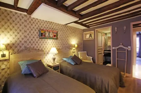Appartement 75 m² vue sur la ville, 2 chambres, centre de Paris : photo 3