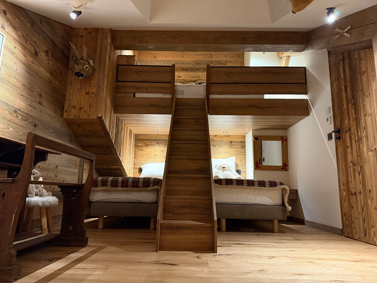 Demi-chalet 12 pers., 5 chambres, vue massifs - La Clusaz - Photo 8
