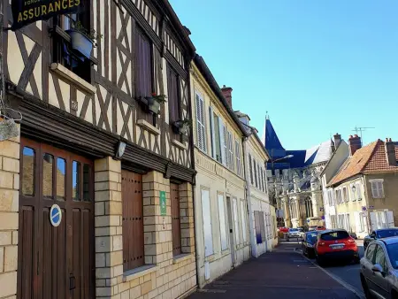 Auberge médiévale 8 pers. à Houdan, jardin 400m² : photo 30