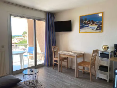 Studio avec terrasse et piscine à Balaruc-les-Bains : photo 2