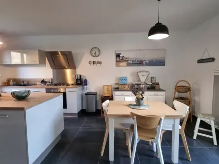 Maison au calme avec jardin, 3 chambres, plage et commerces à proximité, WiFi, animaux acceptés - Photo 4