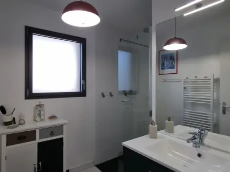 Maison au calme avec jardin, 3 chambres, plage et commerces à proximité, WiFi, animaux acceptés - Photo 12