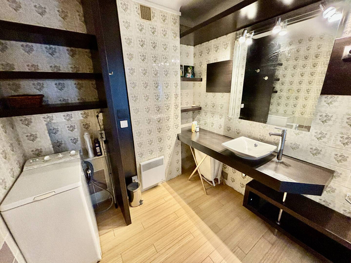 Appartement face mer au Lavandou, accès direct plage - Photo 12