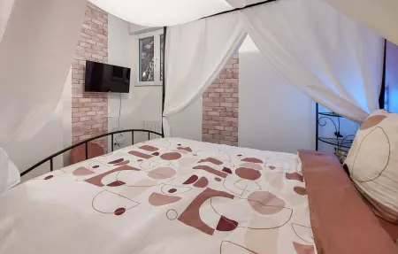 Maison 10 pers. en pierre à Neuilly-le-Vendin : photo 8