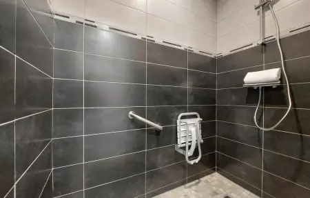 Maison 10 pers. en pierre à Neuilly-le-Vendin : photo 28
