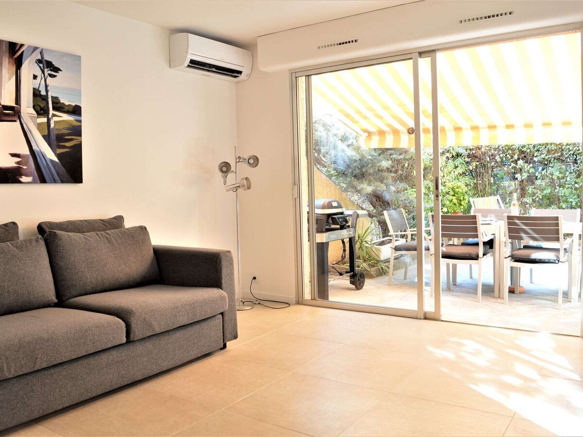 Appartement 2P climatisé, jardin et parking à Cavalaire - Photo 4
