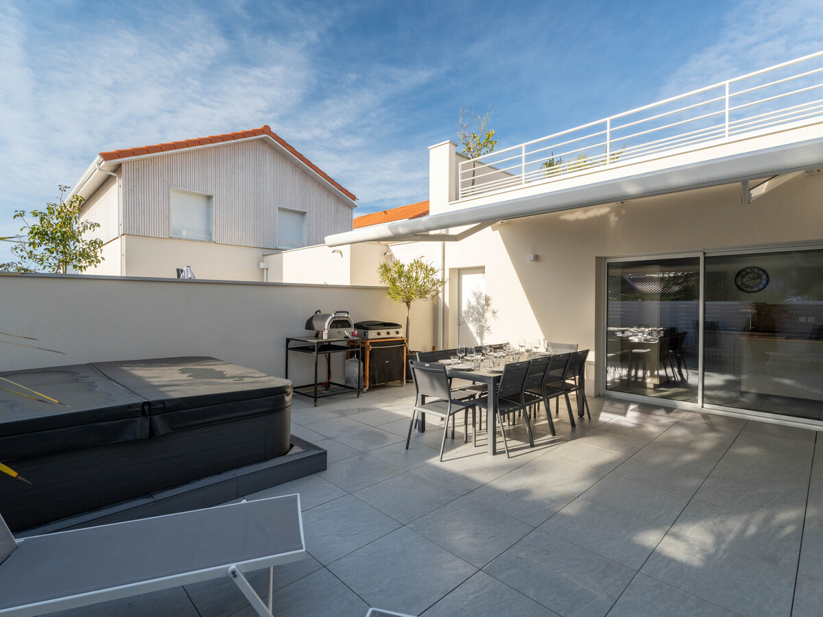 Maison 155m² 10 pers - Terrasse, Four à Pizza, Jacuzzi - Photo 4