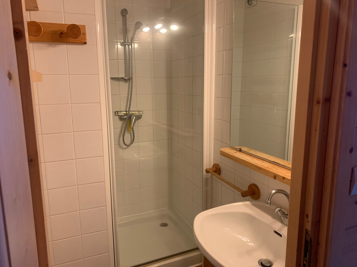 Studio 19m² ski aux pieds à Méribel, balcon ouest - Photo 6
