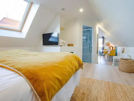 Gîte 2 pers. avec piscine chauffée à Villechétif : photo 8