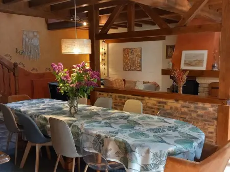 Gîte Moulin de Boisseau à Vinon : spa, billard, ping-pong : photo 16