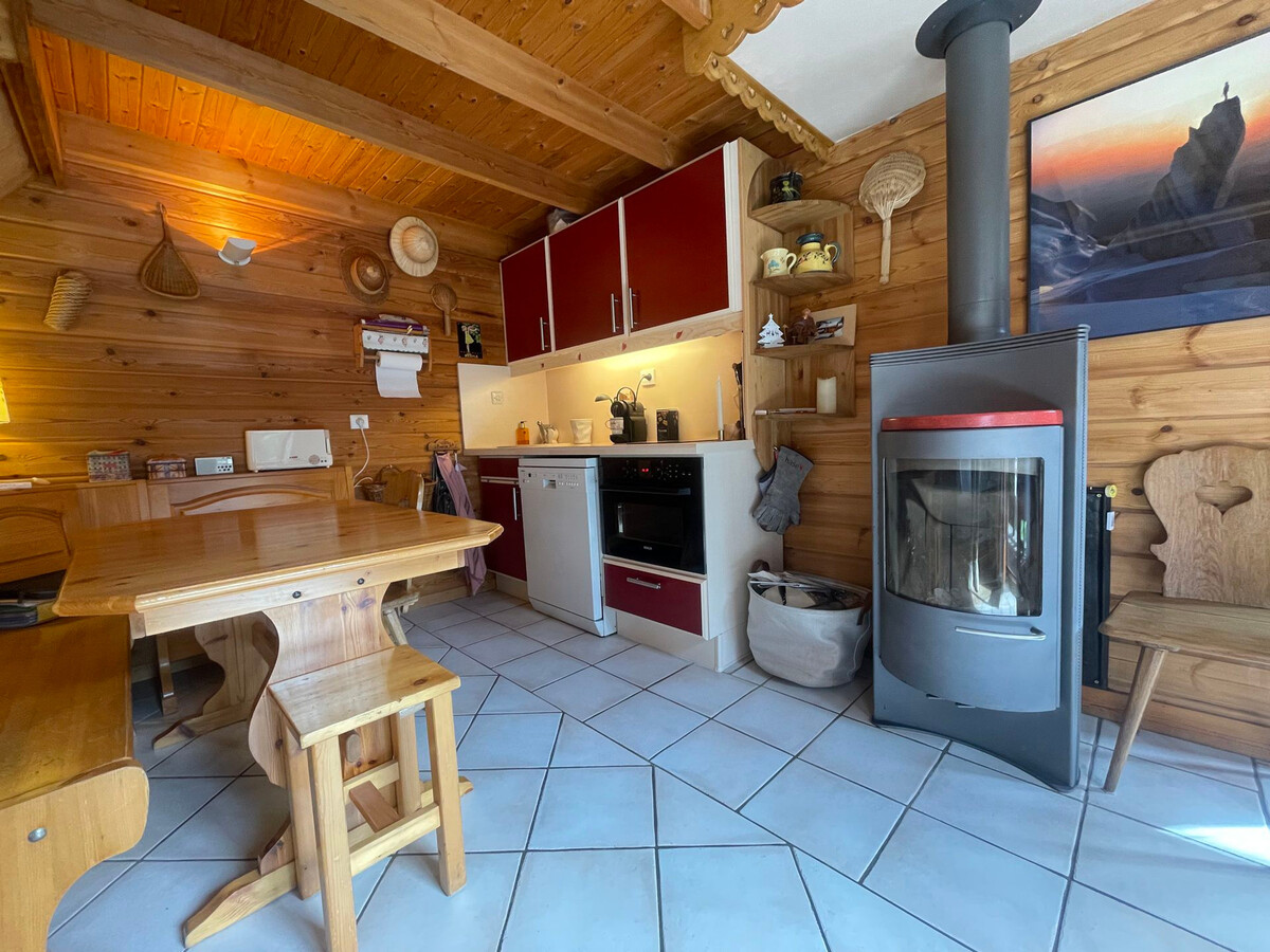 Chalet traditionnel avec cheminée, 7 pers. à 200m des pistes - Photo 3