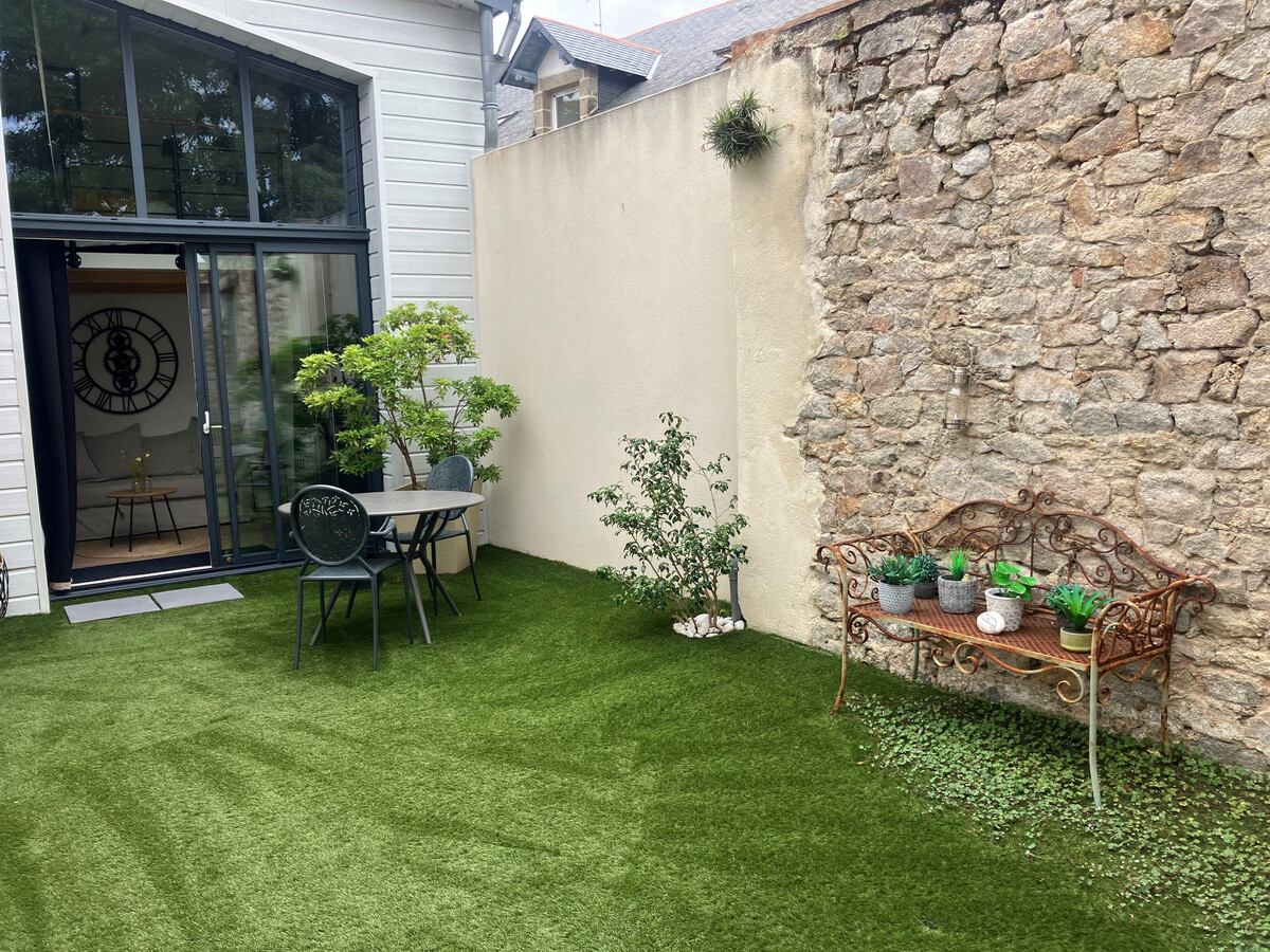 Studio avec jardin face aux remparts de Guérande - Photo 8
