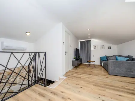 Maison Copun à Rab : 5 chambres, piscine chauffée : photo 14