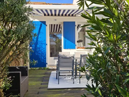 Location maison à La Faute sur Mer, Maisonnette proche plage et forêt, parking privatif