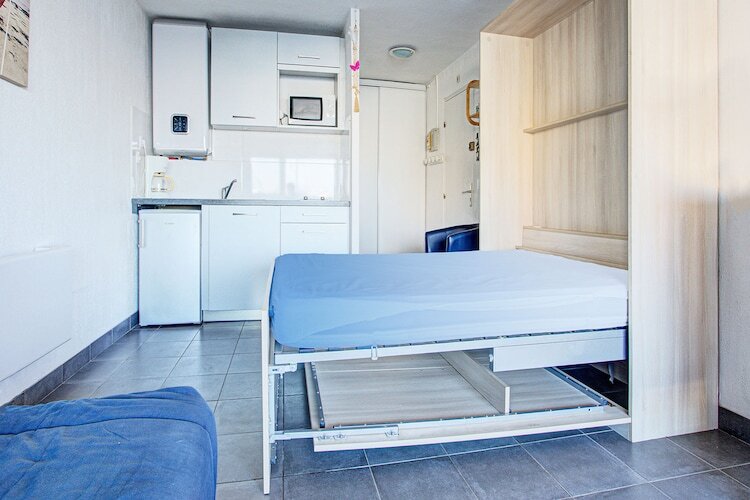 Studio 20 m² avec balcon face au port, 80 m de la plage - Photo 7