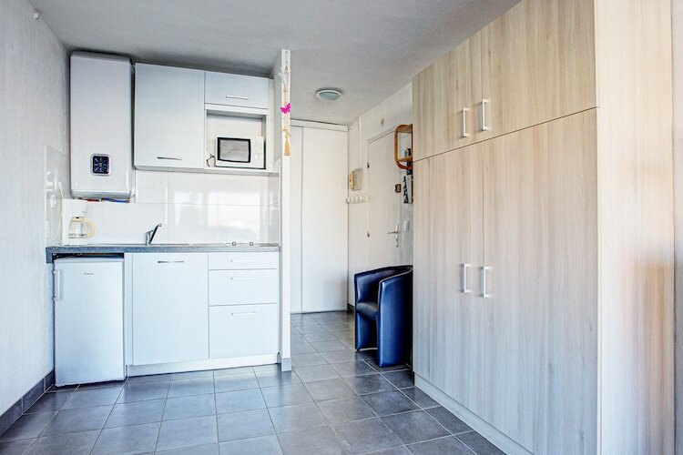 Studio 20 m² avec balcon face au port, 80 m de la plage - Photo 9