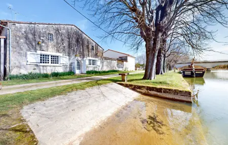 The River House : maison piscine au bord de la Charente : photo 3
